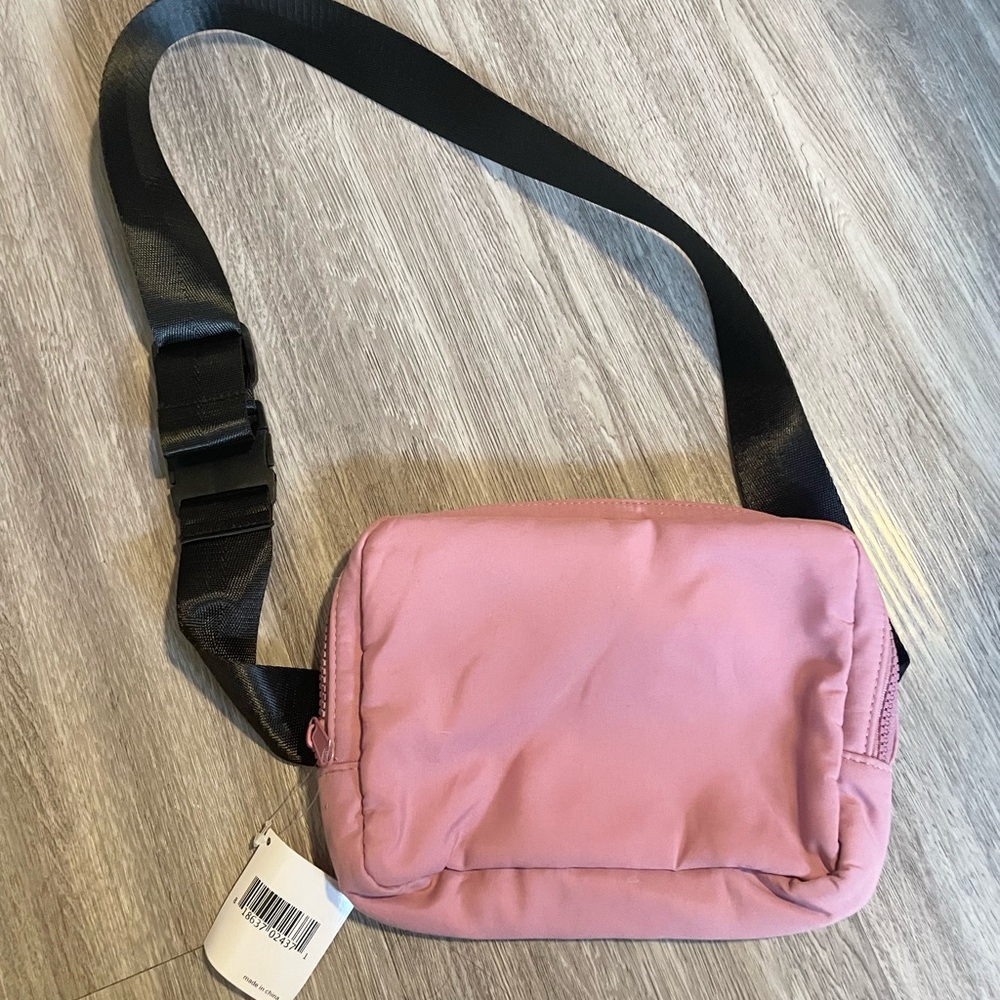 NWT purse